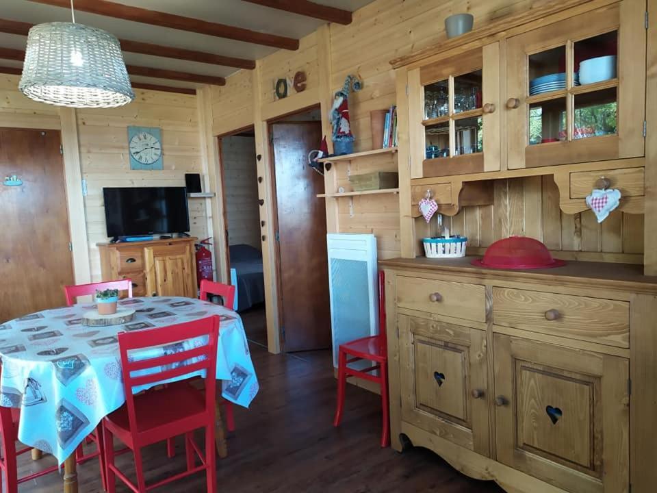 Chalet Du Spiemont Champdray Exteriör bild